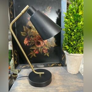 Globe Electric Belmont 17" Matte Black gold Desk Lamp USB MCM style